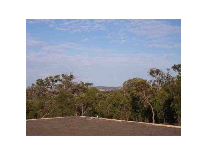 Barnes Avenue, Australind WA 6233