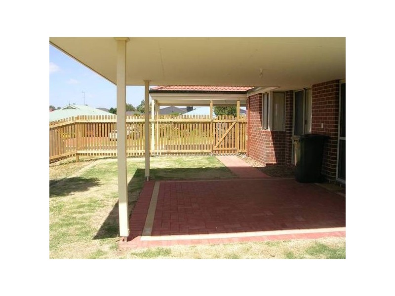 73 Chapple Drive, Australind WA 6233