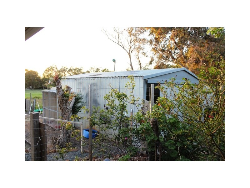 75 Salisbury Road, Cookernup WA 6220