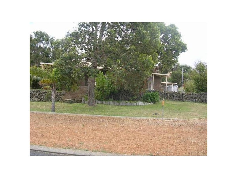 21 Parkfield Way, Australind WA 6233