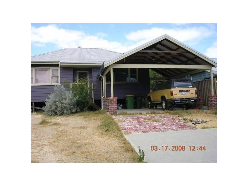 4 Carramarra Street, Binningup WA 6233