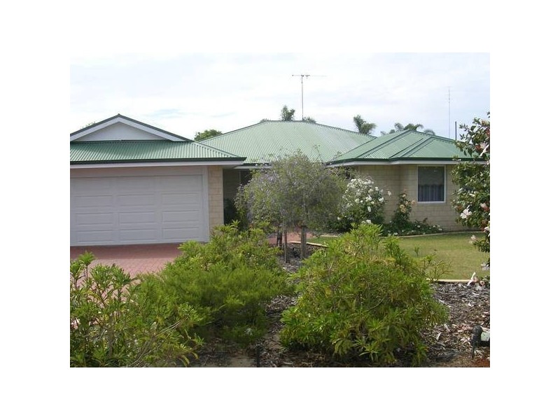 21 Pembroke Street, Bunbury WA 6230
