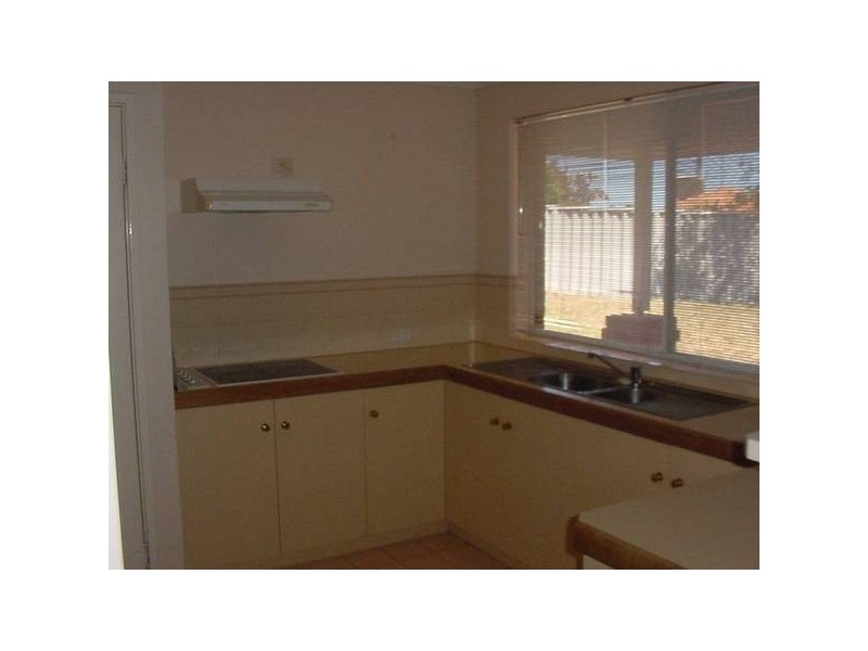 11 Emelia Place, Australind WA 6233