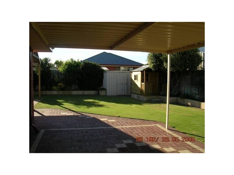 8 Barton Drive, Australind WA 6233