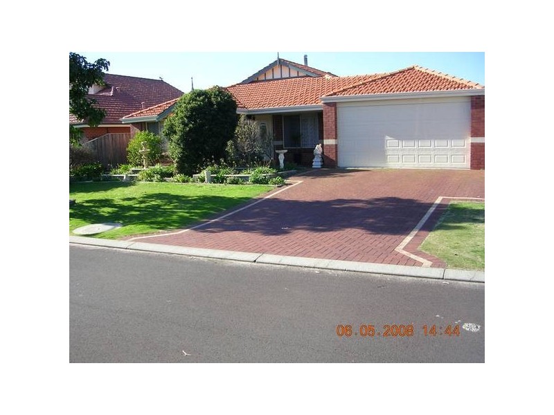 8 Barton Drive, Australind WA 6233