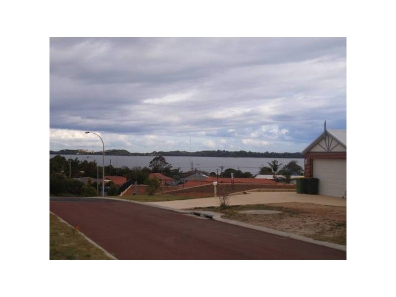 108 Eckersley Way, Australind WA 6233