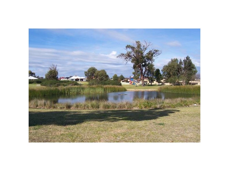 29 Carna Bay Road, Australind WA 6233