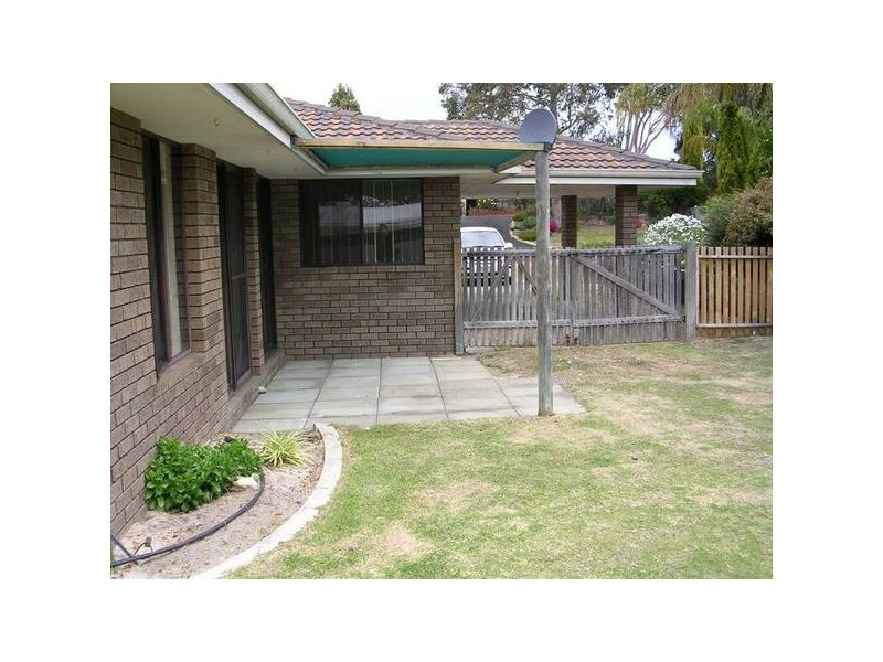 8 Cook Place, Australind WA 6233
