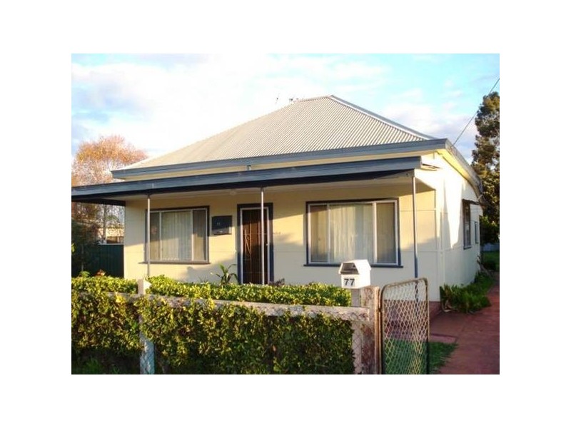 77 Coombes Street, Collie WA 6225