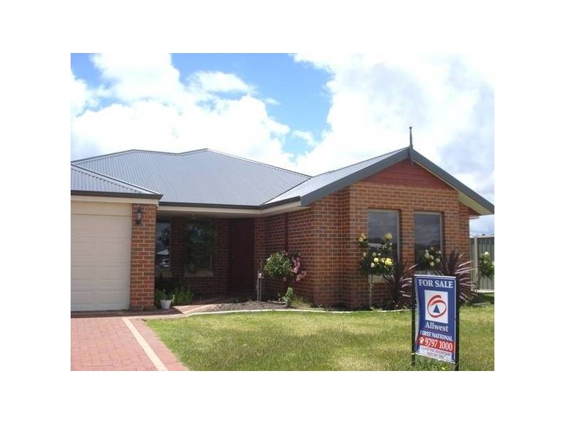 7 Priory Road, Australind WA 6233