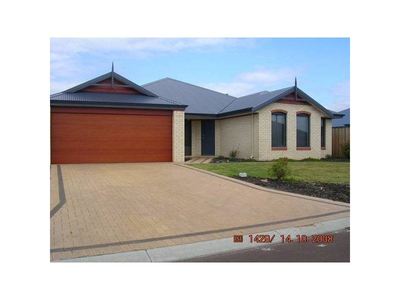 109 Barton Drive, Australind WA 6233