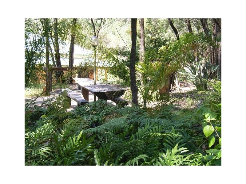 9 Feast Place, Leschenault WA 6233