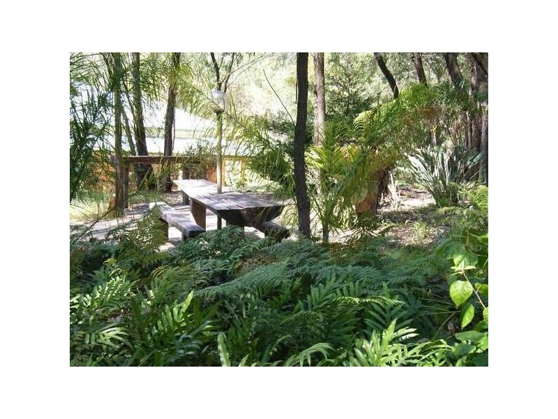 9 Feast Place, Leschenault WA 6233