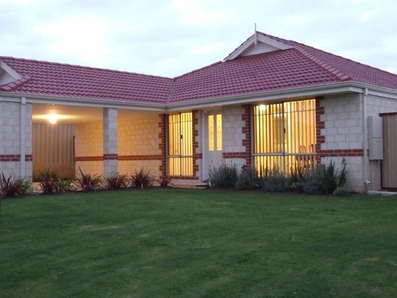 16 Chisholm Road, Dalyellup WA 6230