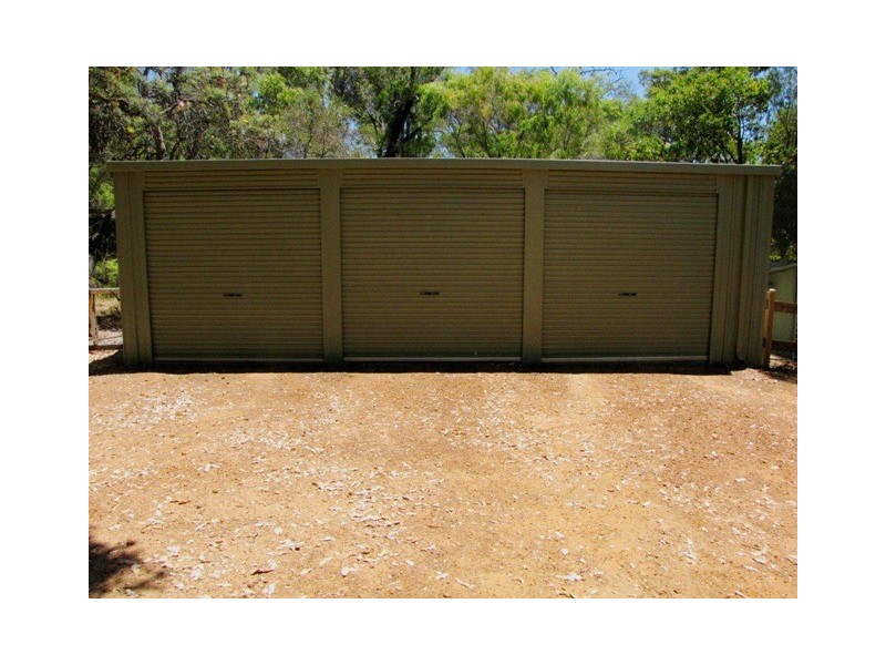 6 Thomas Court, Leschenault WA 6233