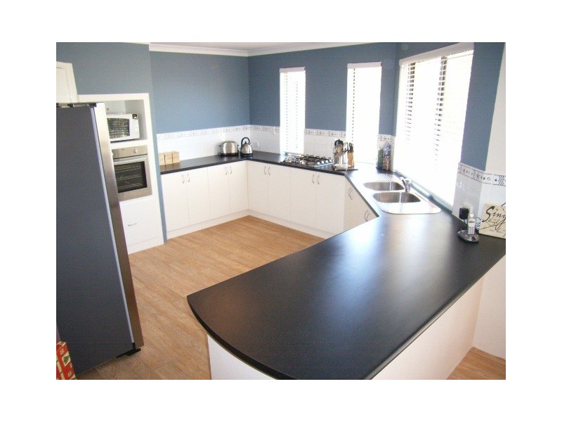 5 Trafalgar Rise, Australind WA 6233