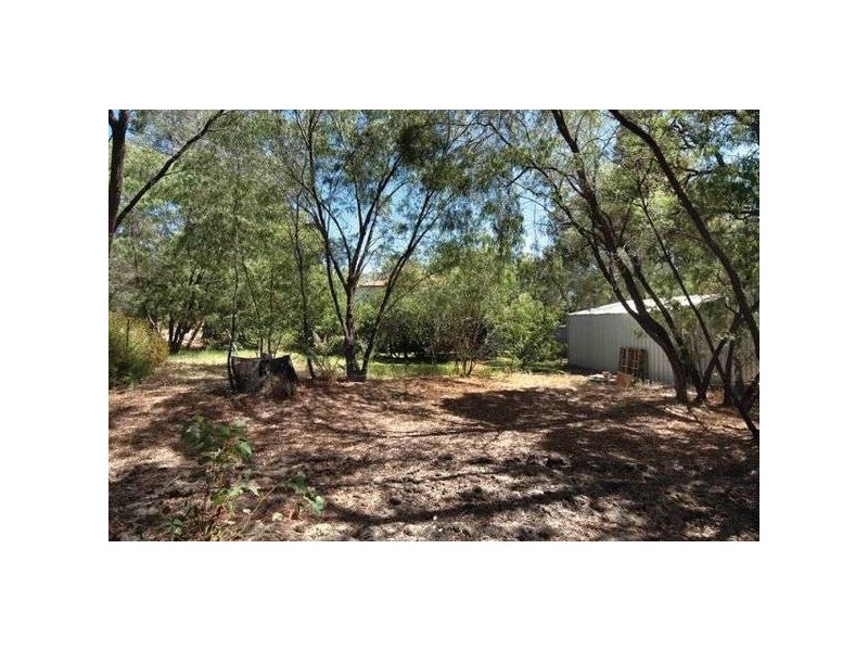 4 Hosier Court, Leschenault WA 6233