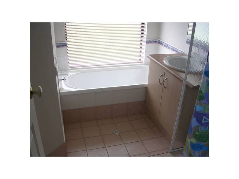 9 Thompson Place, Australind WA 6233