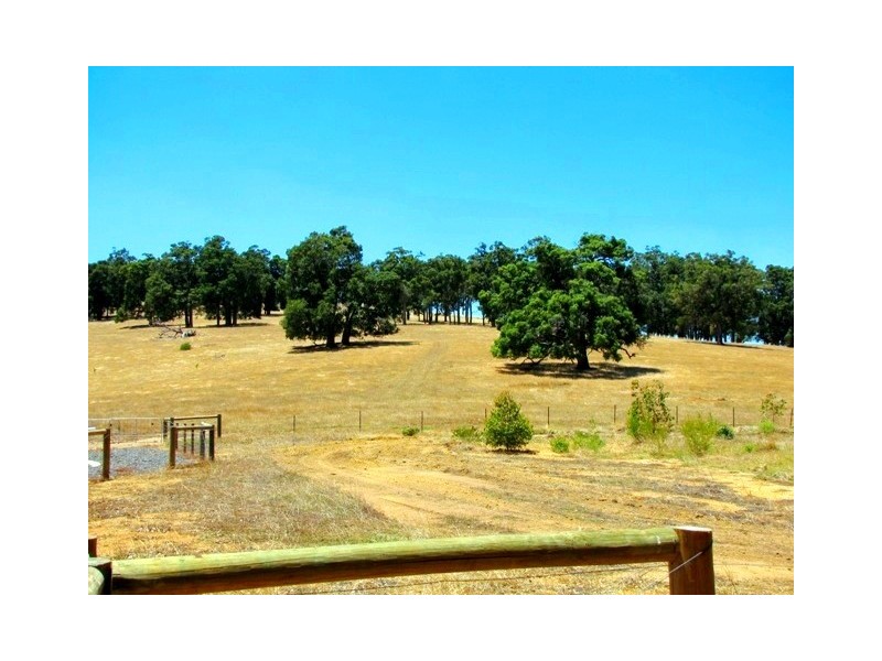 208 Livingstone Heights, Roelands WA 6226