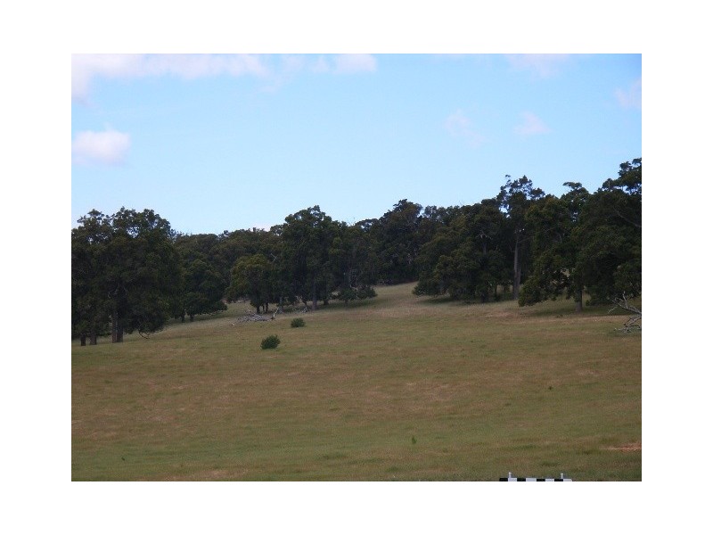 208 Livingstone Heights, Roelands WA 6226