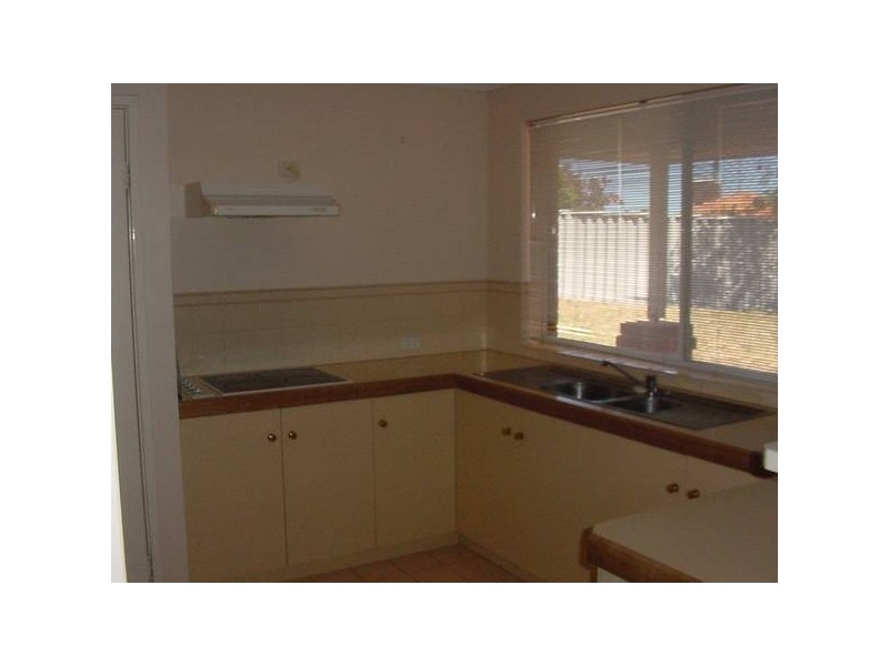 11 Emelia Place, Australind WA 6233