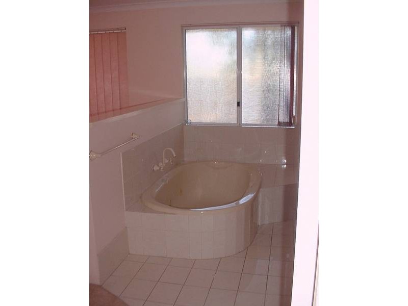 11 Emelia Place, Australind WA 6233