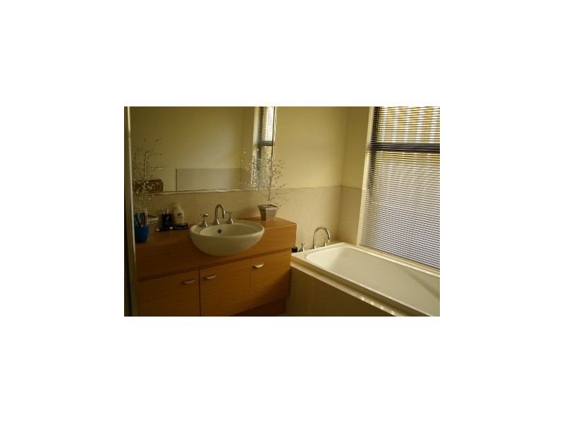 18 Sapphire Way, Dalyellup WA 6230