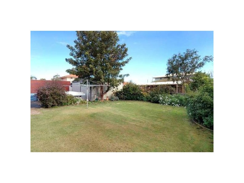 2 Francine Street, Australind WA 6233