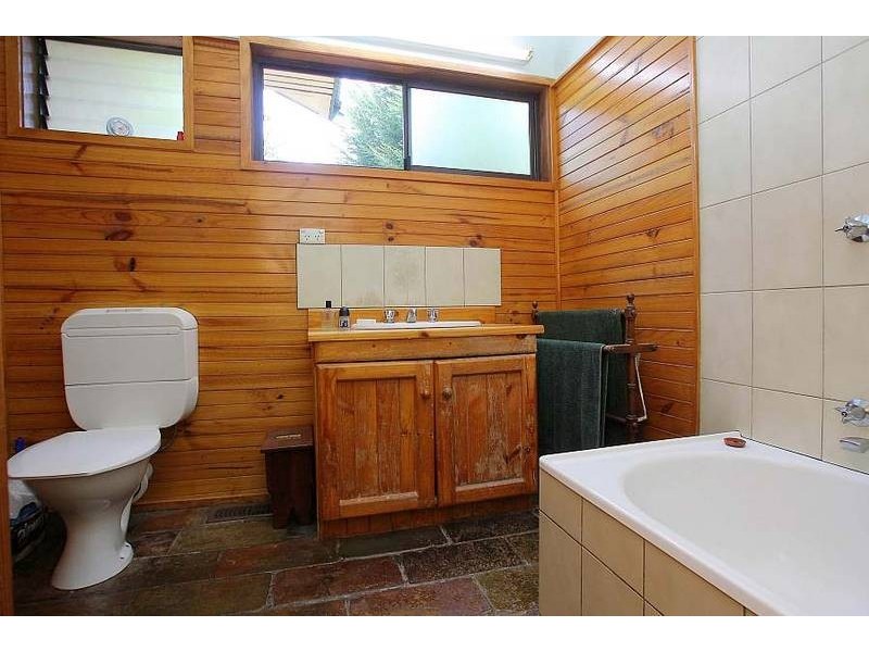 21 Mast Gully Road, Upwey VIC 3158