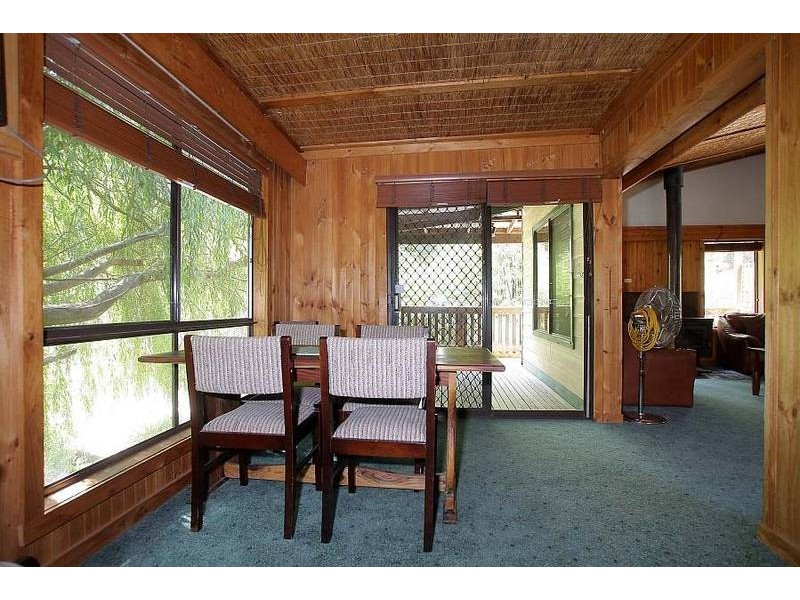 21 Mast Gully Road, Upwey VIC 3158