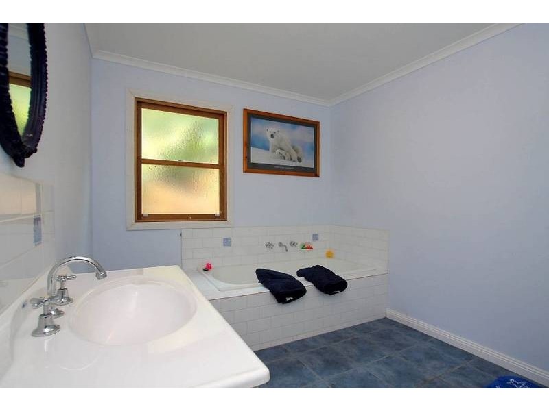 6 Eric Street, Belgrave VIC 3160