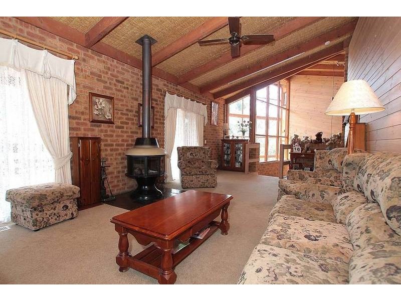 4 Mary Street, Upwey VIC 3158