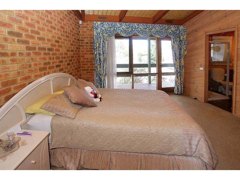 4 Mary Street, Upwey VIC 3158