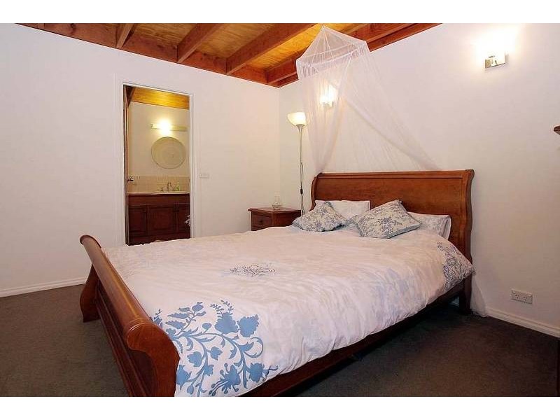 81 Temple Road, Selby VIC 3159