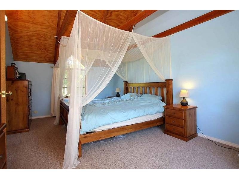 81 Temple Road, Selby VIC 3159