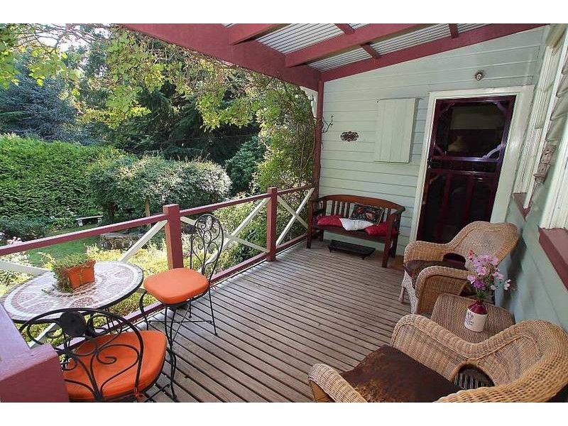 4 Robert Street, Sassafras VIC 3787