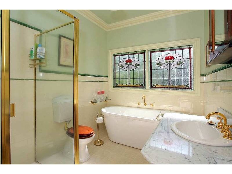 4 Robert Street, Sassafras VIC 3787