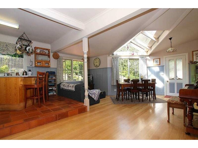 4 Robert Street, Sassafras VIC 3787
