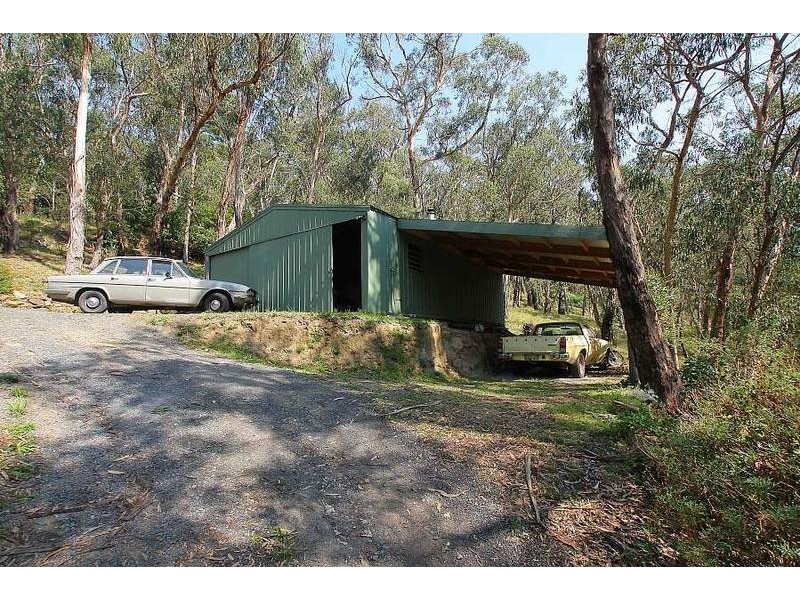 1 Currajong Avenue, Selby VIC 3159