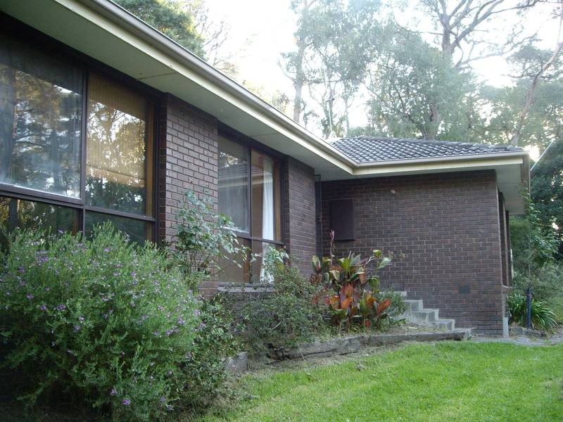 2 Glen Road, Belgrave Heights VIC 3160