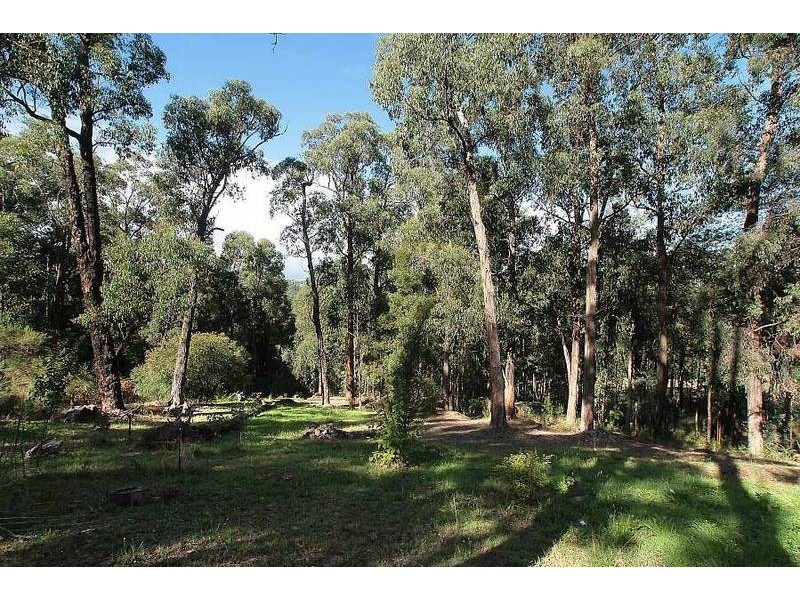 7 Colin Avenue, Cockatoo VIC 3781