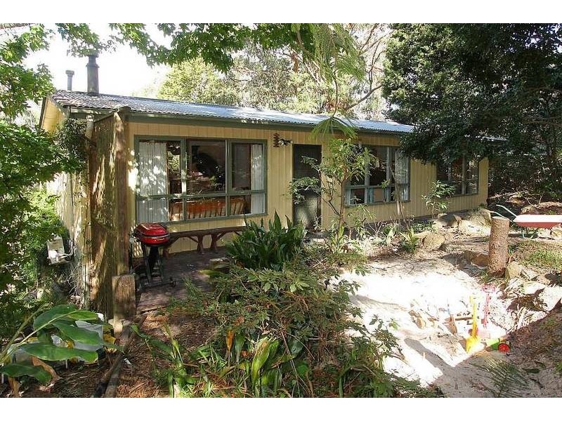 72 Temple Road, Selby VIC 3159