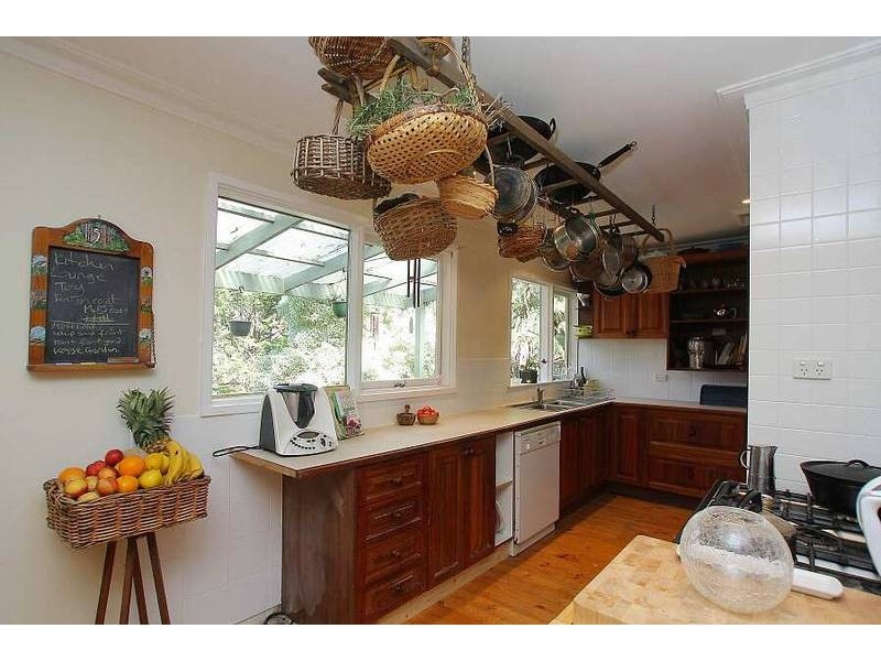 72 Temple Road, Selby VIC 3159