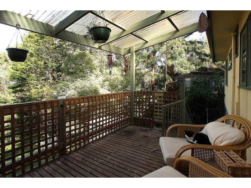72 Temple Road, Selby VIC 3159