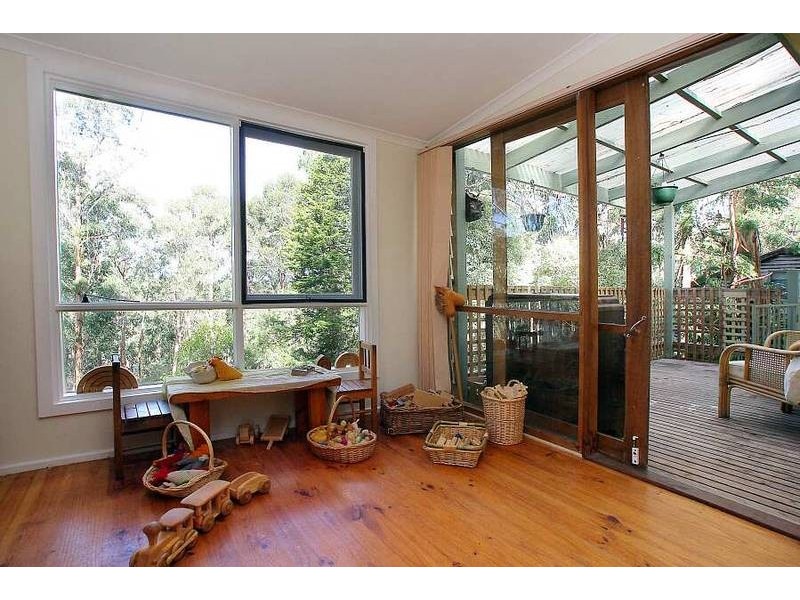 72 Temple Road, Selby VIC 3159