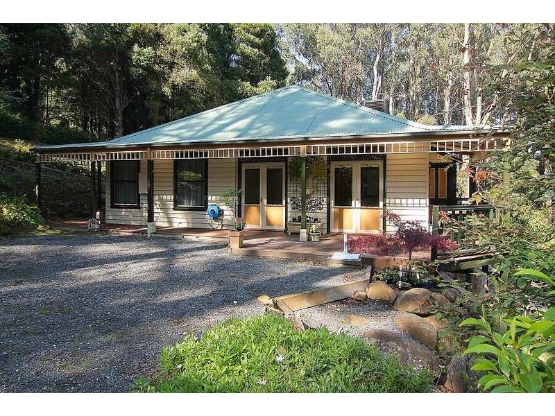 6 Ebbels Parade, Olinda VIC 3788