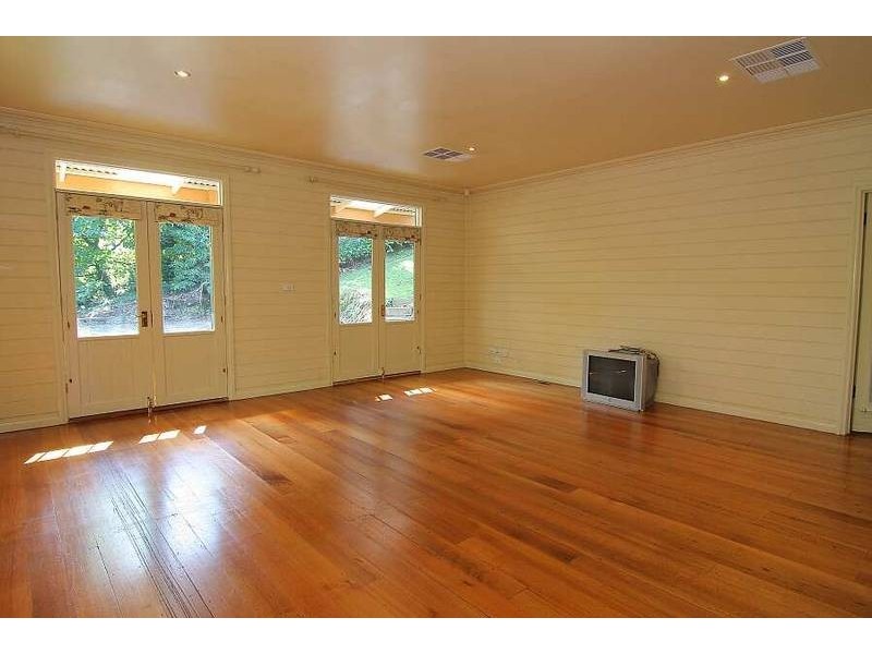 6 Ebbels Parade, Olinda VIC 3788