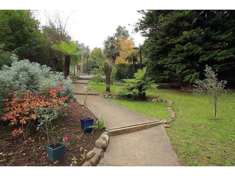 4 Cole Avenue, Belgrave VIC 3160