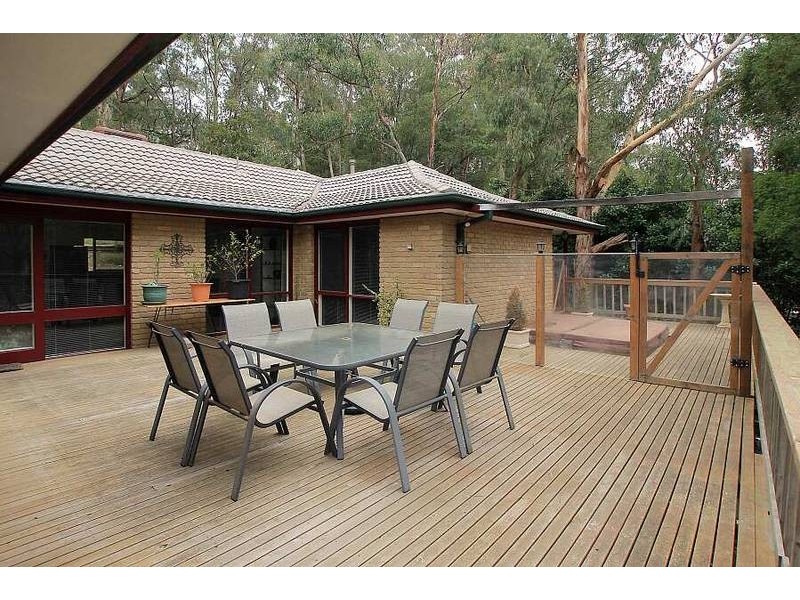 2 Banool Road, Selby VIC 3159