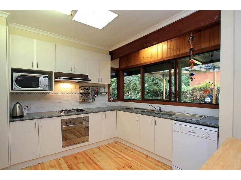 6 Licence Road, Belgrave South VIC 3160